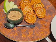 鸭肝酱伴葱油饼-杭州西子湖四季酒店·金沙厅