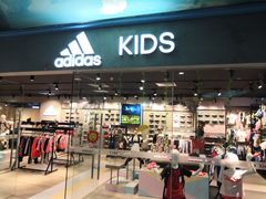 -adidas(正佳广场店)