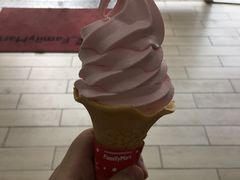 -全家便利店(桂平路店)