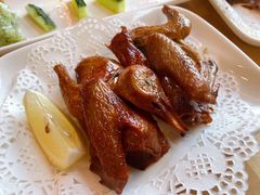 招牌红烧乳鸽-龙宝轩(坦洲店)