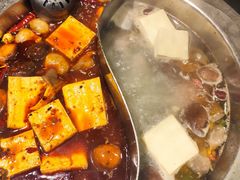 -重庆风光老灶火锅城(同德广场店)