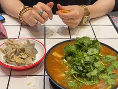 -肥汁米蘭香港米线(长宁来福士店)