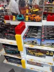 -乐高品牌旗舰店(人民广场店)