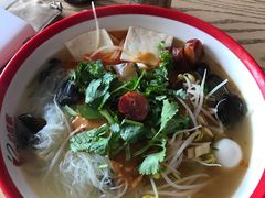 -小蛮椒麻辣烫·麻辣拌(青浦宝龙店)