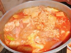 -辛明堂洞韩式芝士年糕火锅(万达店)