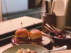 手撕猪肉汉堡-RAC BAR(安福路店)