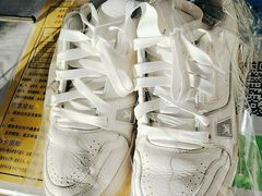 -翰皇直营洗衣洗鞋(望京鹿港店)