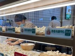 面包甜点陈列柜-袁记云饺(蛇口店)