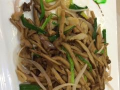 -马尔龙新疆饭店·清真(瑞景店)