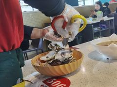 老灶蒸汽海鲜锅-巧克力渔家.小船海鲜胶东菜(万平口店)