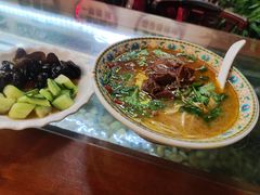 -金杨拉面王小吃面馆·牛三宝面·红烧牛肉粉