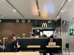 大堂-麦当劳(北京大兴机场二层国内到达(安检外)店)