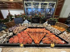 -大中华希尔顿酒店-念自助餐·嗨啤·小龙虾