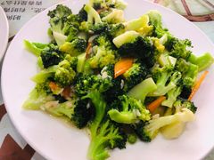 蒜蓉西兰花-名超海鲜烧烤大排档