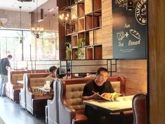 -新华贸购物中心(新华西道店)