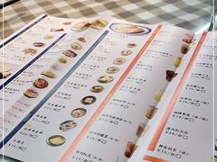 -新大咀港式茶餐厅(宝山万达店)