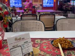 -刘姐啤酒鱼民族演艺餐厅(西街总店)