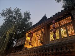 -雪山彩虹谷景区