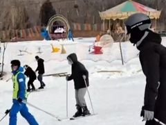 -济南卧虎山滑雪场