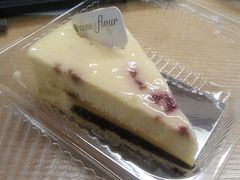 覆盆子什么什么蛋糕-榖屋house of flour(张江首店)