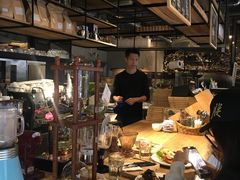 -Common Table · Brunch & Coffee