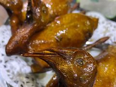 红烧乳鸽-石岐乳鸽村(南海第三分店)