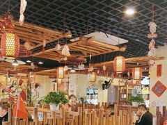 -靠山屯东北农家菜(八龙桥雅苑店)
