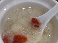 红枣牛奶炖雪燕-象角群记(华柏店)