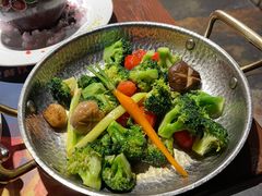 黄油焗烤有机蔬菜-卢布里西餐厅(总店)