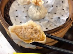蟹黄小笼-大龙汤包