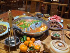 -亮欢寨酸汤鱼(沙冲路店)