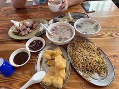 -洲心明记烧肉大粥(总店)