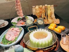 -得意咚瓜·顺德鱼生·冬瓜火锅(深圳首店)