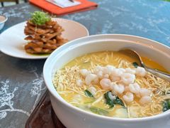 手剥虾仁煮干丝-扬州香格里拉·香宫中餐厅