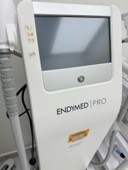 -张小熊连锁轻医美