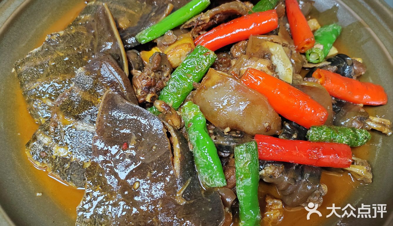 🥘建州宴 | 年份生态甲鱼烧腊猪脚😎