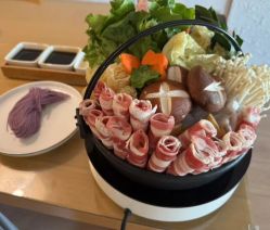 -爱陪伴尊享月子中心(国际店)