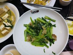 -食德喜·阳山鸡王食研基地