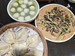 黄花鱼丸子疙瘩汤-槐念海鲜蒸包(三八广场店)