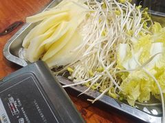 -西部一串烧烤·地道湘西小串