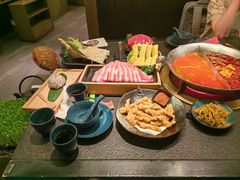 -湊湊火锅·茶憩(打浦桥日月光店)