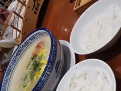 -香麒园·过桥米线·南湖雅宴