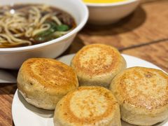 -清真吴记门钉肉饼·喜多利