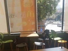 -麦当劳(伟城广场店)