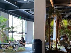 -J Create城市露营咖啡·简餐·宠物(上海动物园店)