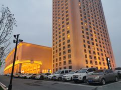 -白金汉爵大酒店-24小时餐厅