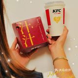 爱惨了肯德基这个圣诞新品汉堡，巨巨巨好吃‼️