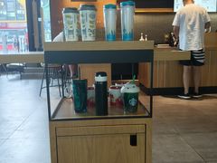 -星巴克臻选(济南万达店)