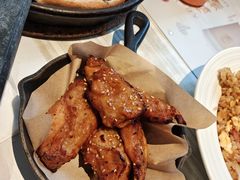 -必胜客(证大大拇指店)