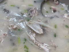 -雪湖煜辰鱼头老店(雪野湖店)